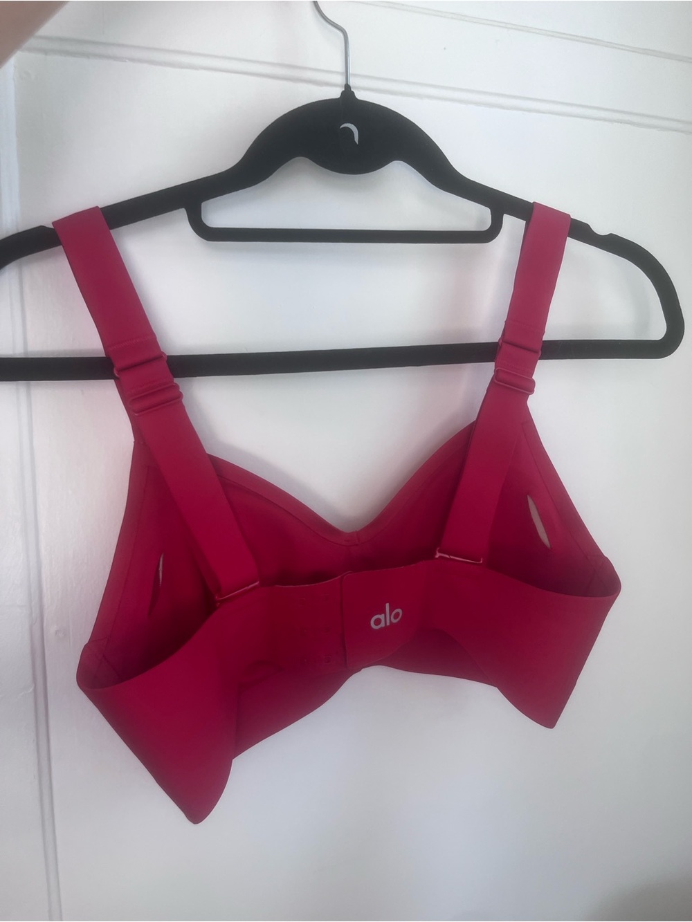 ALO Yoga Sports Bra - Red - Picture 4 of 7
